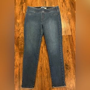 Old Navy Rockstar Jeggings with Built in Sculpt- Size 14 Petite